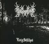 Schriftzug "Evig Skirhet" unten, kunstvolles Logo darüber, dahinter ein schwarz-weißes Waldmotiv., CD
