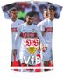 VfB, TRIKOT-KALENDER 2026. Fußballspieler in weißen Trikots mit roten Akzenten und Wappen.