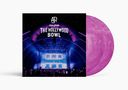 Text: "AJR live from The Hollywood Bowl". Eine Bühne in Blau-Lila mit Publikum, zwei lilafarbene Schallplatten., 2 LPs