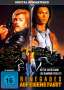 "Digital Remastered", "RENAGADES Auf eigene Faust", "Kiefer Sutherland, Lou Diamond Phillips". Zwei Männer, Stadt-Silhouette., DVD