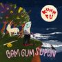 „KUHN FU“ und „GAM GUM SUPON“ in großen Buchstaben. Ein Fischkopf-Charakter steht am Rand einer Klippe neben einem Baum mit Instrumenten und einem Einhorn., CD