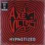 "Axe Victims" und "Hypnotized" in rot-schwarz mit einem Logo und konzentrischen Kreisen. Vinyl-Cover-Gestaltung., LP