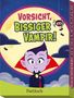 „Vorsicht, bissiger Vampir!“. Eine niedliche Vampirfigur steht vor einem großen, leuchtenden Vollmond., Spiele