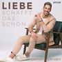 „LIEBE SCHAFFT DAS SCHON“ und „NORMAN LANGEN“. Ein lächelnder Mann in einem beigen Anzug sitzt leger auf einem Stuhl.