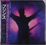 Text: "TIMELESS". Japanische Schrift links. Silhouette einer Person mit Gitarre vor einem farbenfrohen Hintergrund., LP