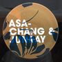 Text: "ASA-CHANG & JUNRAY". 
Design: Kreisförmige Scheibe mit blau-schwarzem floralen Muster auf goldbraunem Hintergrund., Single 12"