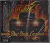 "Rev Your Engines" steht vor einem flammenden Auto. Japanische Schrift und fetziges Schriftzug-Logo oben., CD