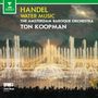 Handel: Water Music, Amsterdam Baroque Orchestra, Ton Koopman. Szene von hell erleuchteten Wasserspielen bei Nacht.