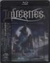 LOVE BITES; MEMORIAL FOR THE WARRIOR SOULS. Eine Illustration eines großen Wolfs vor einer Mondlandschaft mit Fahnen., Blu-ray Disc