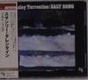 "Stanley Turrentine: Salt Song." Wellen schlagen gegen Felsen im Meer; japanischer Text links. CD-Cover.