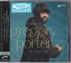 NEW MUSIC FRIDAYS, Still Rising, Gregory Porter, The Collection. Ein Mann mit Bart in dunkler Kleidung vor blauem Hintergrund.