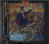 "Captain Fantastic" und "Elton John". Fantasievolle Illustration eines Mannes, der auf einem fliegenden Klavier sitzt., 2 CDs