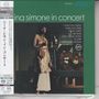 Text: "Nina Simone in Concert. I Loves You, Porgy. Plain Gold Ring. Pirate Jenny. Old Jim Crow. Don't Smoke in Bed. Go Limp. Mississippi Goddam." Links ein japanischer Textstreifen. Eine Frau im Kleid auf der Bühne mit Mikrofon., Super Audio CD Non-Hybrid