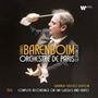 "Daniel Barenboim conducts Orchestre de Paris. Warner Classics Edition. Mann dirigiert mit einem Taktstock."
