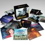 CD-Box mit "Nikolaus Harnoncourt" und "Chamber Orchestra of Europe", umgeben von CDs mit klassischer Musik., 29 CDs