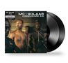 Eine Schallplattenhülle mit "MC Solaar Cinquième As". Im Vordergrund sind zwei Männer mit freiem Oberkörper zu sehen., 2 LPs