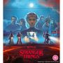 „Netflix Stranger Things“, Altersfreigabe 15. Illustration mit Hauptfiguren, Fahrrädern und einem leuchtenden Himmel.