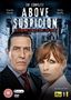 „The Complete Above Suspicion, Featuring Series One to Four, By Lynda La Plante, As seen on ITV1“. Zwei Personen ernst., 4 DVDs