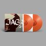 Der Text "JAGA" ist groß auf einem Albumcover. Zwei orangefarbene Vinylplatten sind sichtbar., 2 LPs