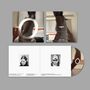 Albumgestaltung mit großem "Ö" und Texten über einen Künstler auf Ninja Tune. Zeigt zwei Fotos von Personen., CD