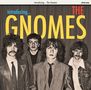 „Introducing… The Gnomes.“ Vier Männer in Anzügen vor einem Vorhang, 70er-Stil., LP