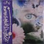 Text links: "Lone", darunter kunstvoller Text. Darstellung: ein blaues Auge, eine rosa Blume und Landschaften., 2 LPs