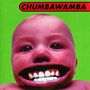 Oben der Text: "CHUMBAWAMBA". Ein Baby mit einem breiten Mund und großen Zähnen auf grünem Hintergrund., 2 LPs