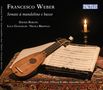 "Francesco Weber: Sonate à mandolino e basso" steht im Zentrum. Ein Mandoline, ein Notenblatt und eine brennende Kerze.