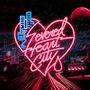 "Severed Heart City" in neonpinkem Herz. Oben links Gebäude, unten rechts "Greywind". Rote Straße, Regen und Mond., LP