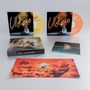 "Ultimo" auf zwei CD-Hüllen, eine gelb, eine orange. Darunter eine Box und ein Foto. Ein farbiges Poster zeigt Wolken., 2 CDs