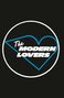 „The Modern Lovers“ in weißen Buchstaben über einem blauen Herz-Logo auf schwarzem Hintergrund.