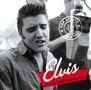 „Elvis“, „Classic BILLBOARD Hits“, „Top 20 Hits 1956-1958“. Schwarz-Weiß-Porträt eines jungen Mannes am Mikrofon.