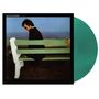 "BOZ SCAGGS SILK DEGREES" in weißem und rotem Text. Ein Mann sitzt auf einer Bank am Meer. Grünes Vinyl rechts., LP