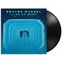 "Dexter Wansel - Life on Mars". Illustration: Eine Person steht in einem neonblauen Tunnel unter einem Sternenhimmel., LP