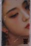Jisoo (Blackpink): Me: First Single (Random Ver.), 1 Maxi-CD und 1 Buch, 1 Maxi-CD und 1 Buch