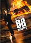 Text: "Al Pacino 88 Minutes". Ein Mann in schwarzem Anzug mit Waffe, im Hintergrund ein brennendes Auto.