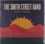 "The Smith Street Band, Sunshine & Technology." Eine Illustration mit einer gelben Sonne über roten Hügeln., LP