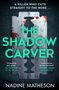 Titel: "THE SHADOW CARVER". Autor: Nadine Matheson. Hintergrund: Blutbefleckte Rasierklinge.