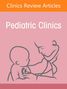 "Clinics Review Articles" und "Pediatric Clinics". Illustration eines Erwachsenen, der ein Baby hält, auf rosa Hintergrund., Buch