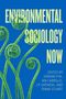 "Environmental Sociology Now", bearbeitet von Jordan Fox, Ian Carrillo, J.P. Sapinski und Diana Stuart. Grüner Farn auf blau., Buch