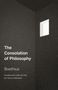 "The Consolation of Philosophy" von Boethius, übersetzt von Philip Freeman. Dunkler Raum mit heller, rechteckiger Öffnung., Buch