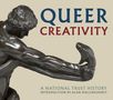 "QUEER CREATIVITY" und "A National Trust History. Introduction by Alan Hollinghurst" über einer Statue eines Mannes mit einer Schlange., Buch