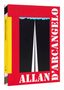 Text: "ALLAN D’ARCANGELO". Grafisches Design mit einem stilisierten weißen Weg auf schwarzem Hintergrund, roter Rahmen.