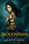 "Bloodsinger" in Gelb, Frau mit blauen Augen, dunkles Haar, goldene Schlange am Arm, mystische Atmosphäre.