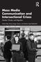 Titel: "Mass Media Communication and Intersectional Crises". Maskierte Menschen mit Laptops., Buch