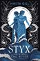 „NIKITA GILL STYX THE RIVER.“ Zwei blaue Frauenfiguren in fließenden Gewändern, umgeben von Wasser und Pflanzen.