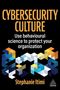 "CYBERSECURITY CULTURE" steht in großen Buchstaben. Bunte, geometrische Formen unten. Autor: Stephanie Itimi.