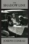 „THE SHADOW LINE“, „JOSEPH CONRAD“. Eine Illustration zeigt drei Männer, die sich über eine Karte beugen., Buch