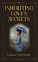 "Inheriting Love's Secrets", Laura Freeman. Eine Frau in blauem Kleid hält einen blauen Regenschirm. Vintage-Design., Buch