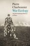 „Pierre Charbonnier, War Ecology: An Environmental History of Peace“. Eine Person im Anzug trägt viele Glaskugeln.
